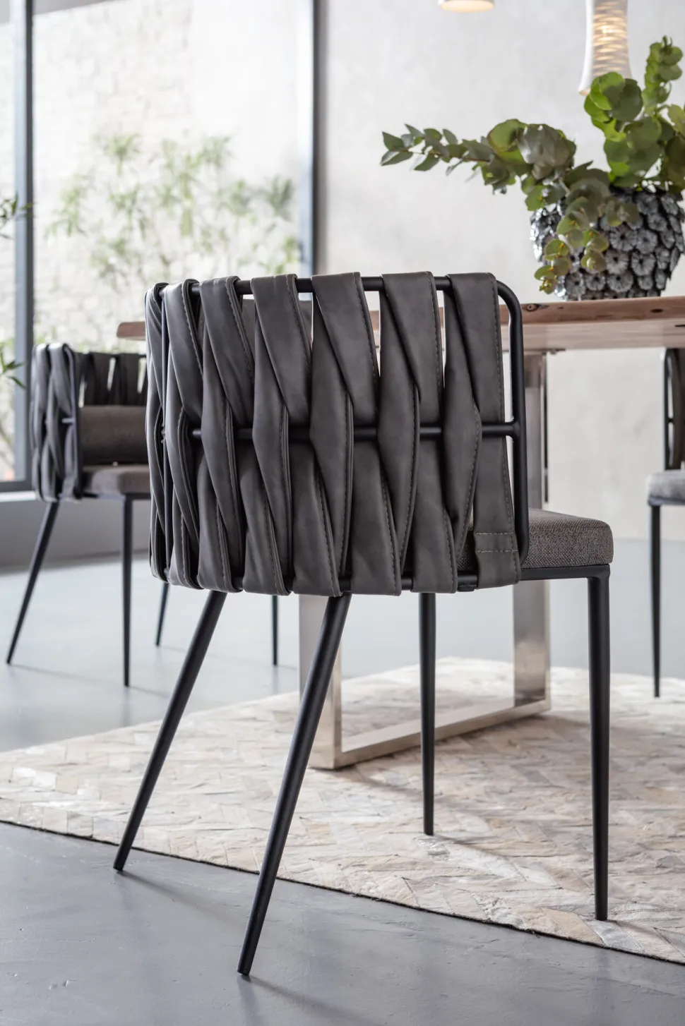 Armlehnstuhl Cheerio Grau inkl. Kissen