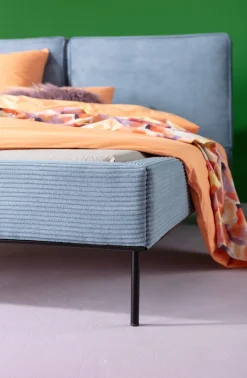 Bett East Side Cord Blau 180x200cm