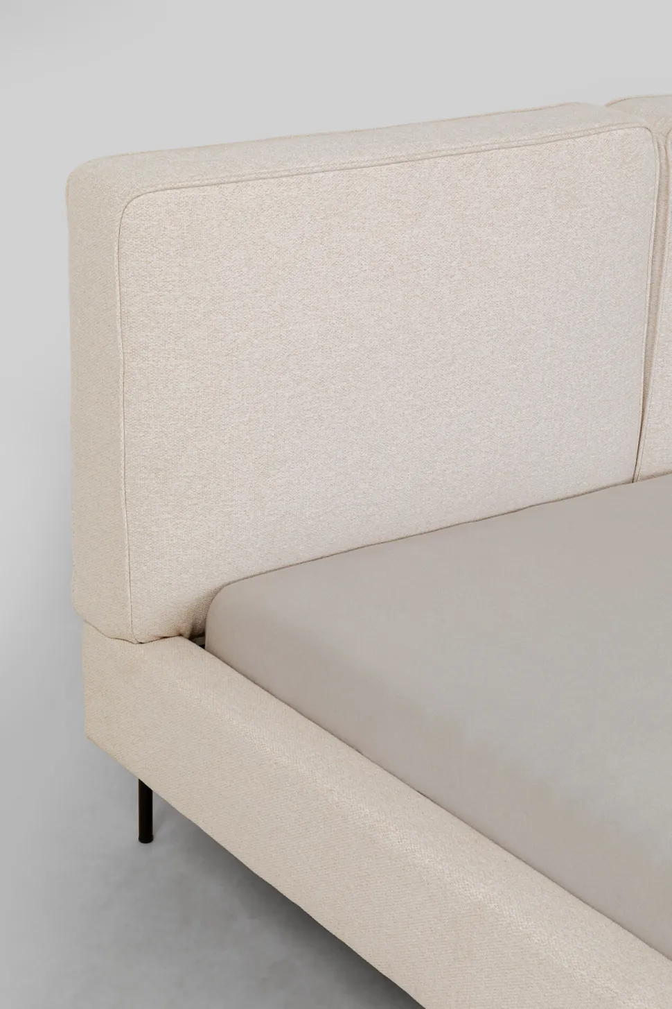 Bett East Side 180x200cm