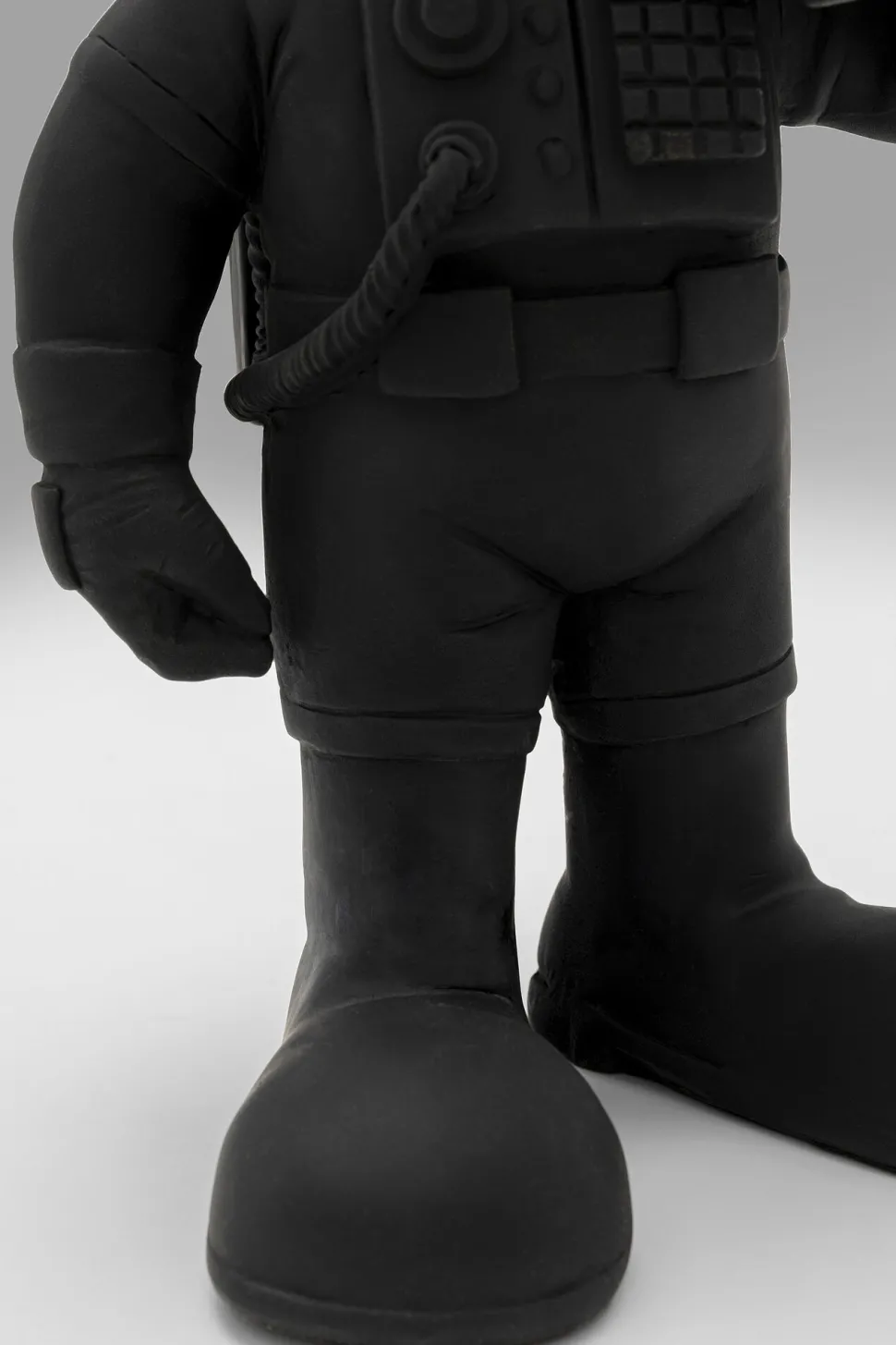 Deko Figur Welcome Astronaut Schwarz 27cm