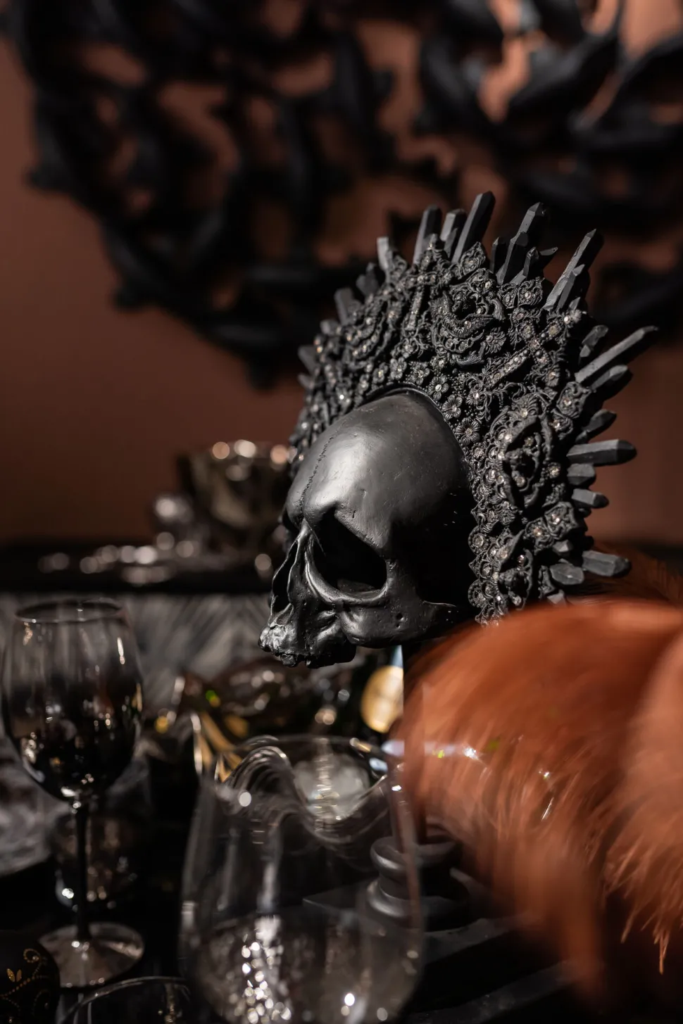 Deko Objekt King Skull Schwarz 49cm