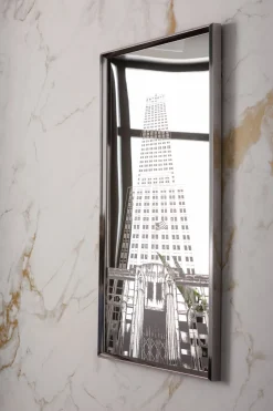 Gerahmtes Bild Empire State Mirror 77x130cm