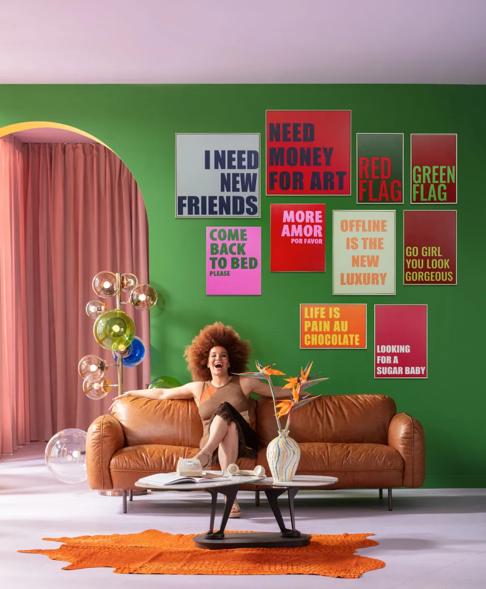 Gerahmtes Bild Need Money 80x80cm