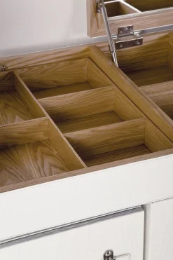 Schminkkombination Diva Croco White